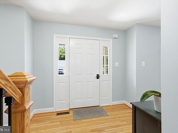 3rd image of 26845 Majestic Oak Ct