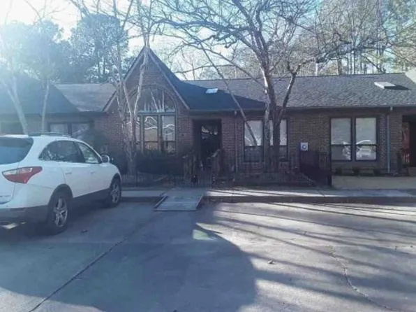 503 Apple Ln, Sanford, NC 27330
