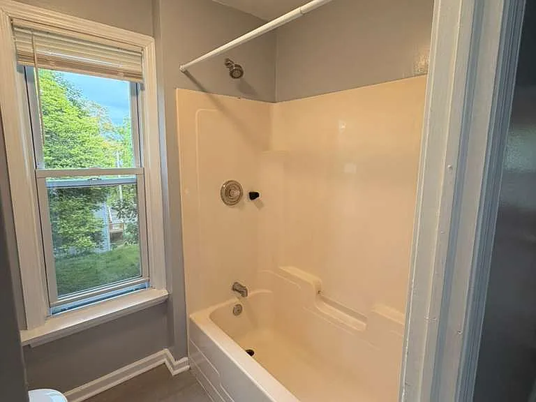 41 New St #2 — Photo 4