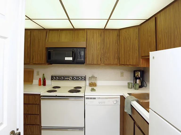 The Ravine Apartment Homes — Photo 38