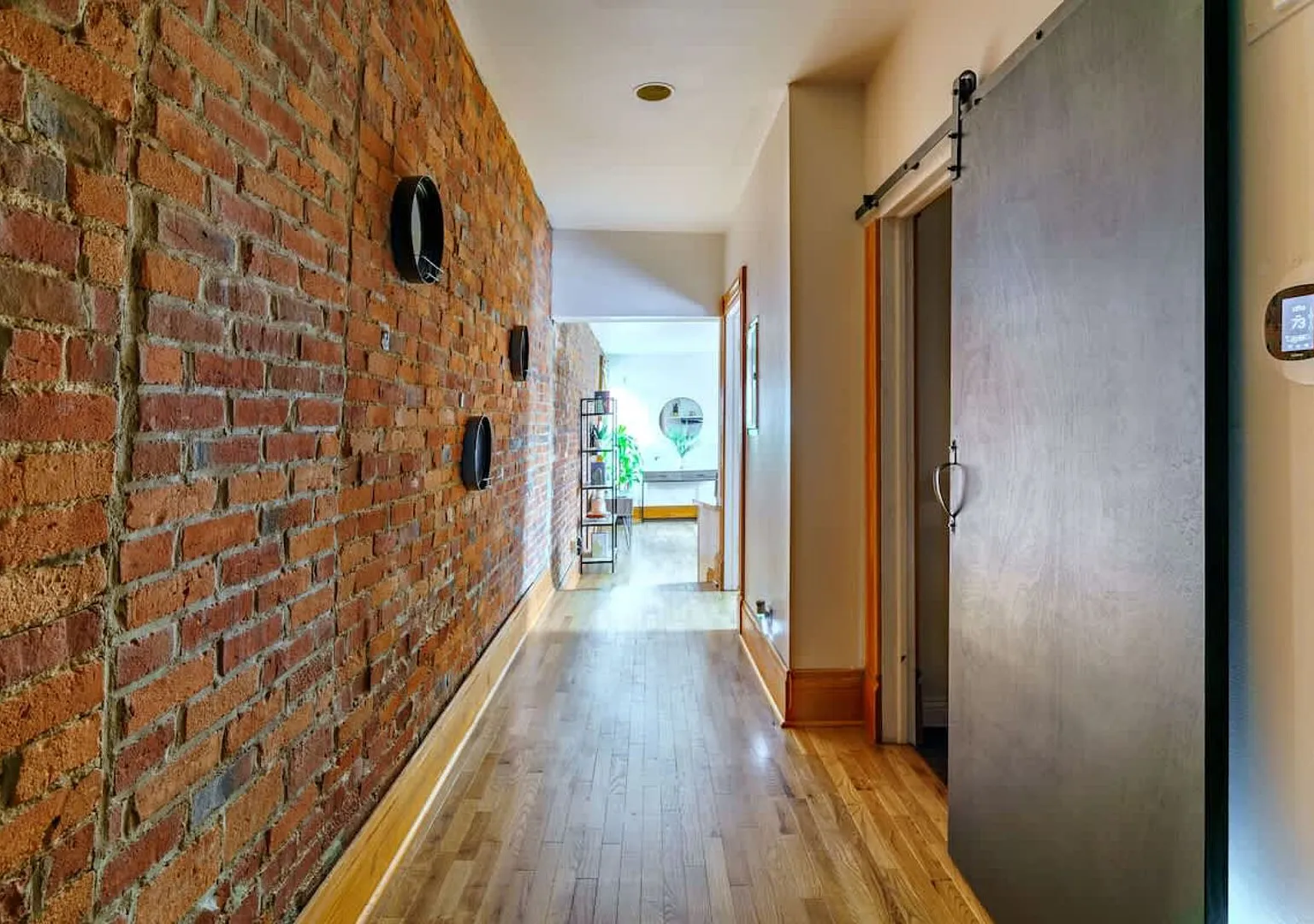 Book Loft by Jungle House | Downtown & Short North | Free Parking | — Photo 4