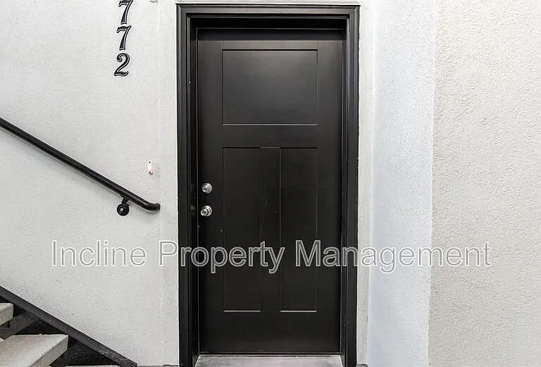 772 N 260 W — Photo 18