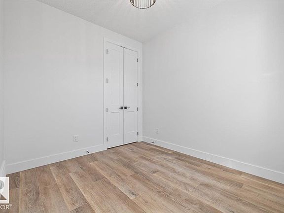 4th image of 40 Promenade Blvd