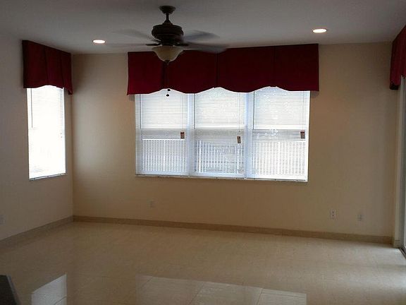 5th image of 5051 Nautica Lake Cir