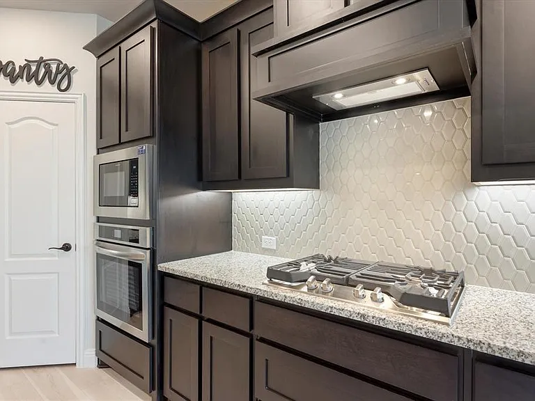 5038 Ridgegate Ln — Photo 3