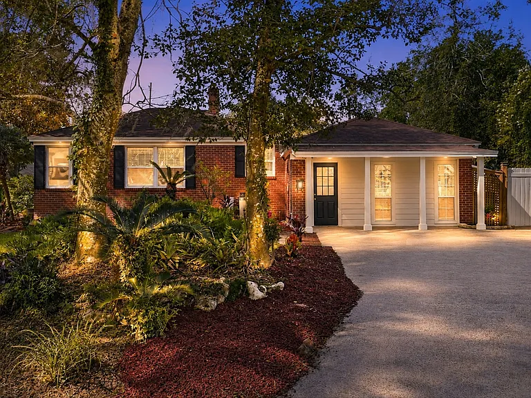 1674 Parrish Pl — Photo 2