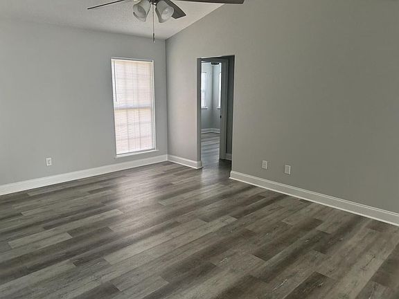 3rd image of 2709 Millridge Dr