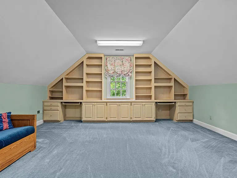 2113 Fallon Oaks Ct — Photo 18