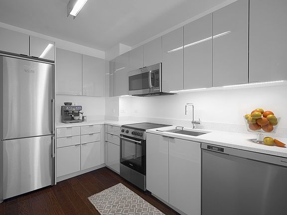 4th image of 400 W 113th St APT 1611
