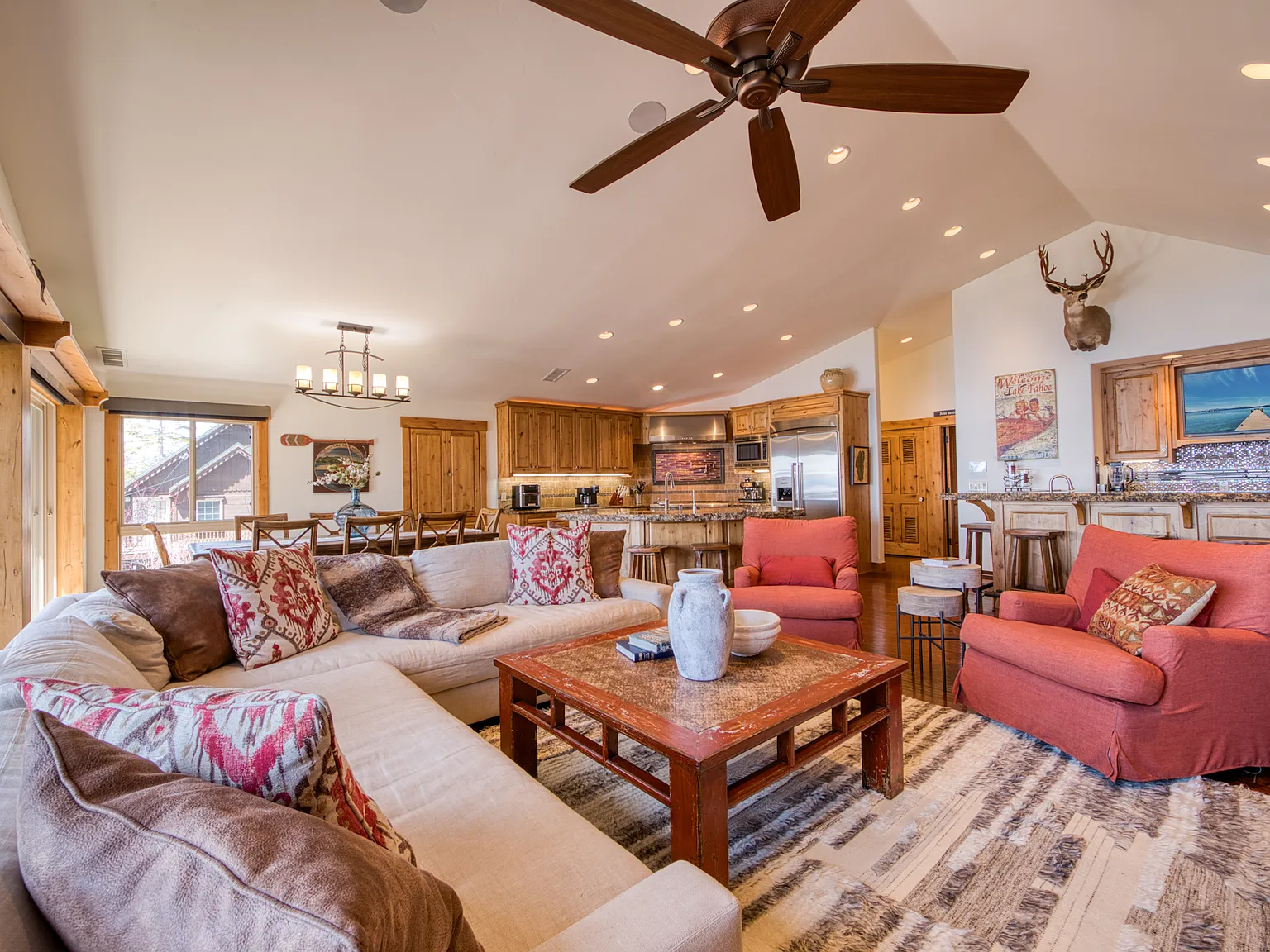 4 bed, 4.5 bath, 2336 sqft, $7,000 — Photo 4