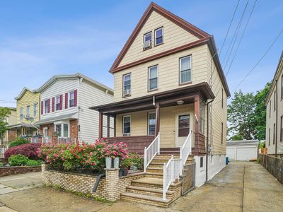 442 Avenue E, Bayonne, NJ, 07002