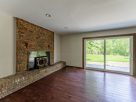 3rd image of 22801 Oakland Dr