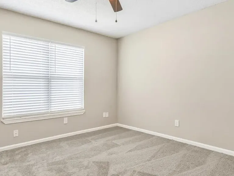 Tristan Townhomes — Photo 8