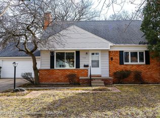 1720 Autumn Ln, Lansing, MI 48912