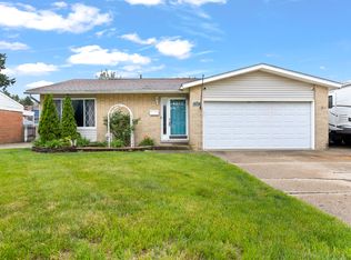 36105 Somerset St, Westland, MI 48186
