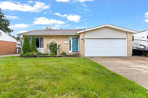 36105 Somerset St Photo 1
