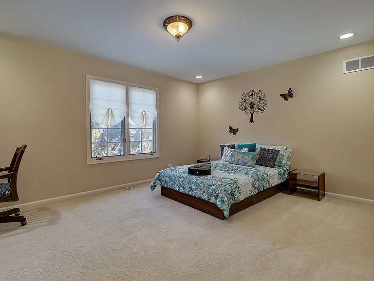 26025 Whispering Woods Cir — Photo 29