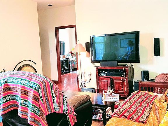5th image of 3955 64th St APT 1D