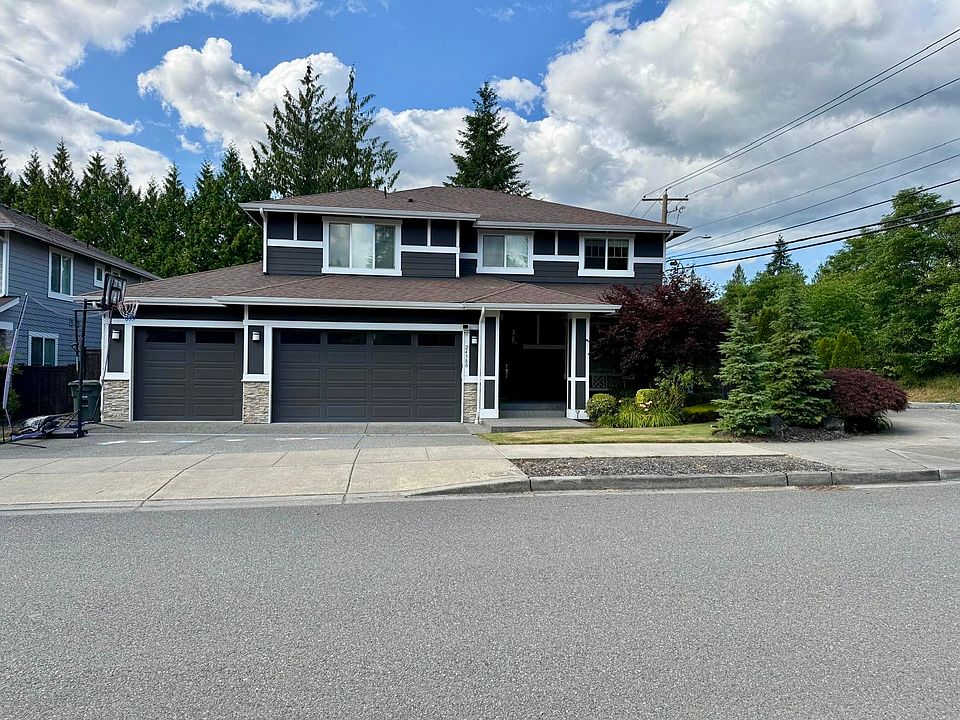 2nd image of 24380 NE 26th Ct