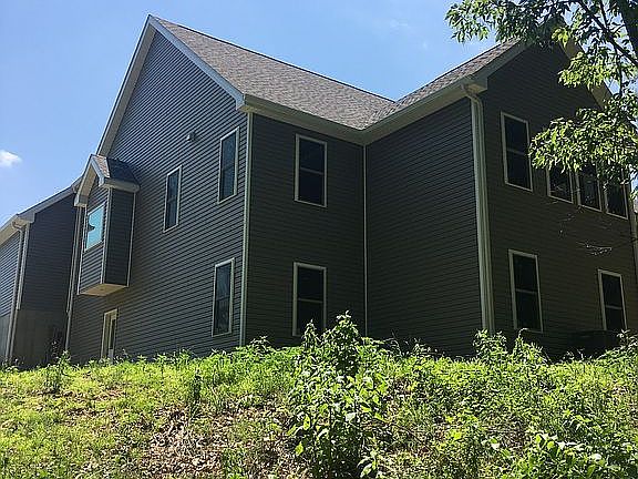 5th image of 4085 Sandy Estates Dr