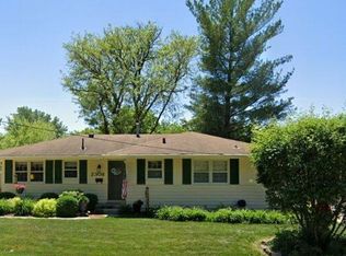 2308 Fairlawn Dr, West Des Moines, IA 50265