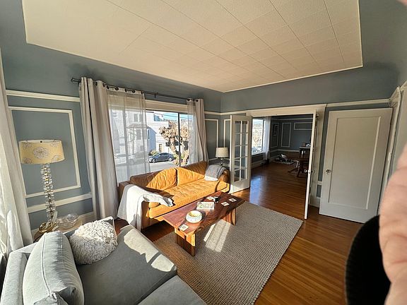 3rd image of 302 31st Ave #302