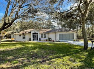 8471 N Ronda Dr, Citrus Springs, FL 34433