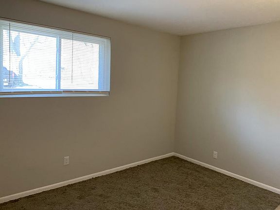 5th image of 345 N 30th St APT 6