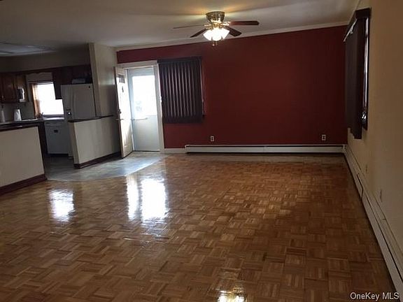 3rd image of 808 Vincent Ave