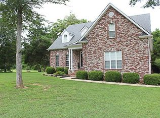 1148 Friendswood Ln, Christiana, TN 37037