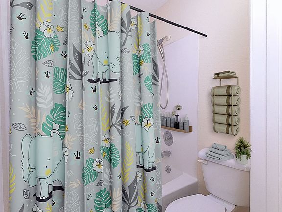 5th image of 12730 SE McLoughlin Blvd #2