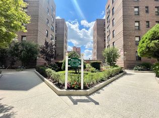 43-40 Union St APT 2D, Flushing, NY 11355