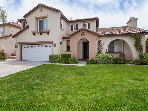 3rd image of 43549 Dodaro Dr