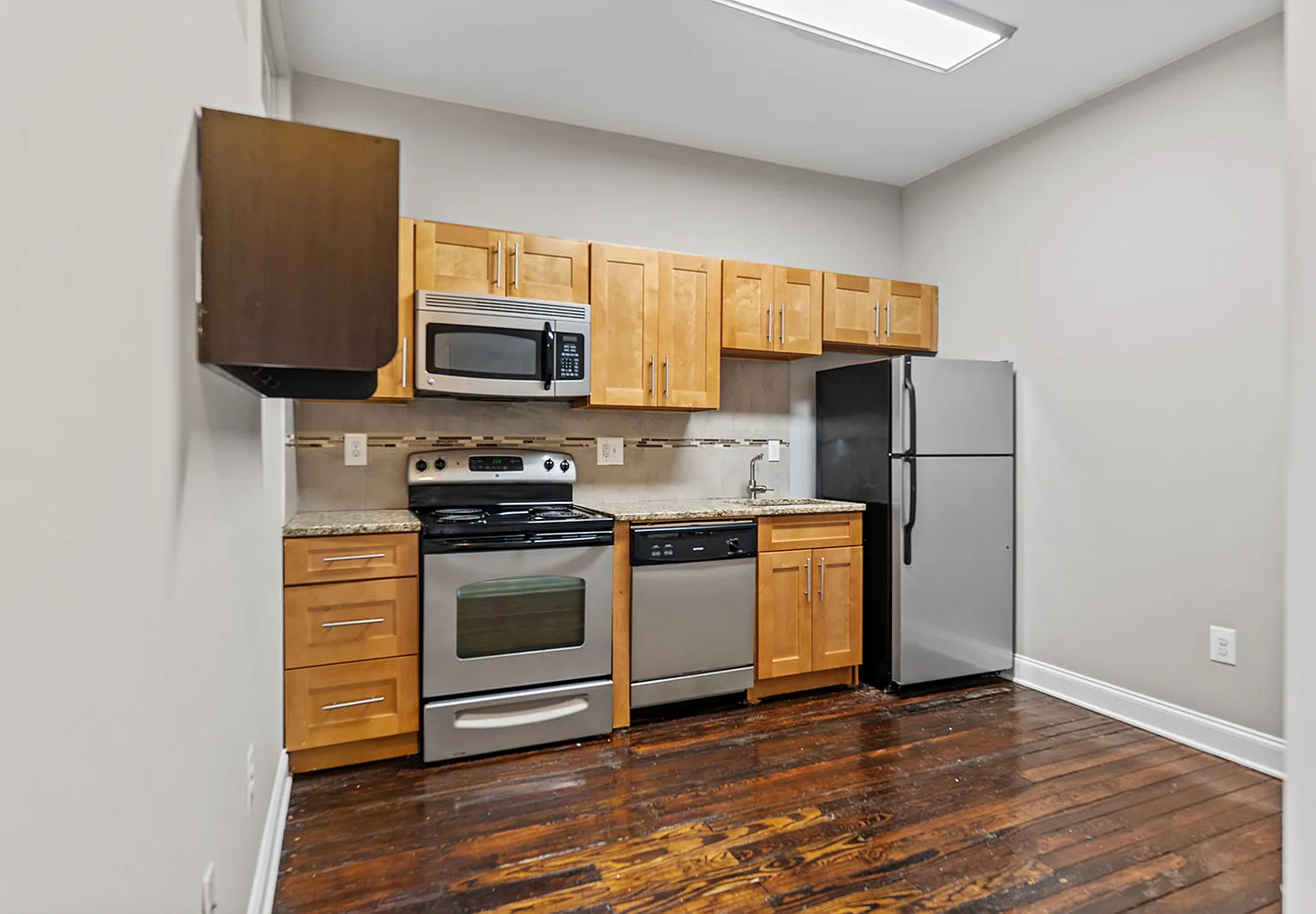 2 bed, $1,595 — Photo 3