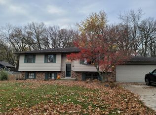 701 Shannon Dr, Chesterton, IN 46304