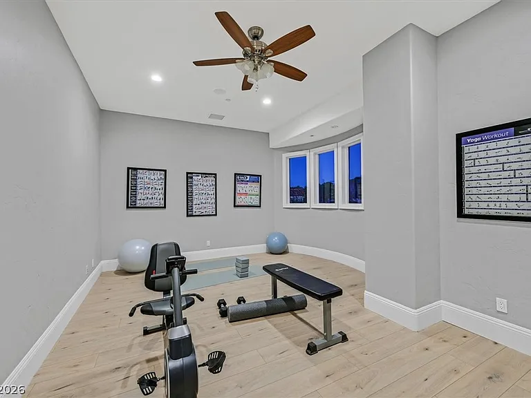 8 Rue Mediterra Dr — Photo 59