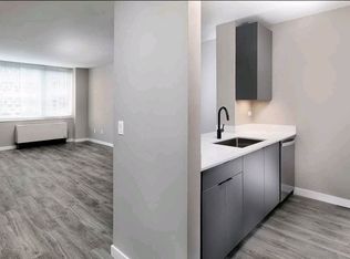 250 W 50th St APT 33J, New York, NY 10019