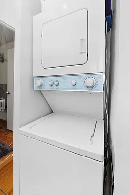 Sold by Compass | media 7