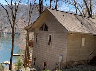 511 Indian Lake Rd, Topton, NC 28781