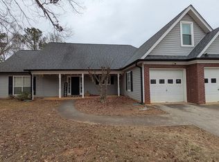 230 Overlook Dr, Covington, GA 30016