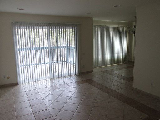 4th image of 10623 Caminito Basswood