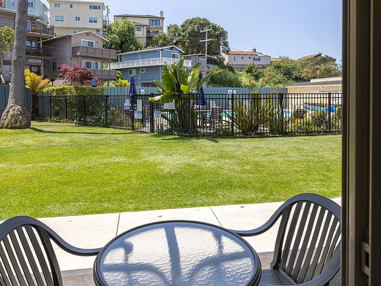 Rio Sands Condominiums — Photo 9