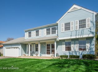 796 Orchid Ln, Bartlett, IL 60103