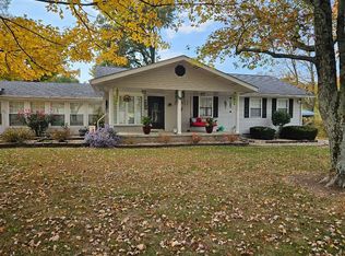 474 Chestnut St, Switz City, IN 47465