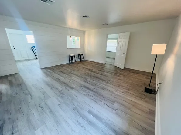 5305 Ridgewood Ave, Port Orange, FL 32127