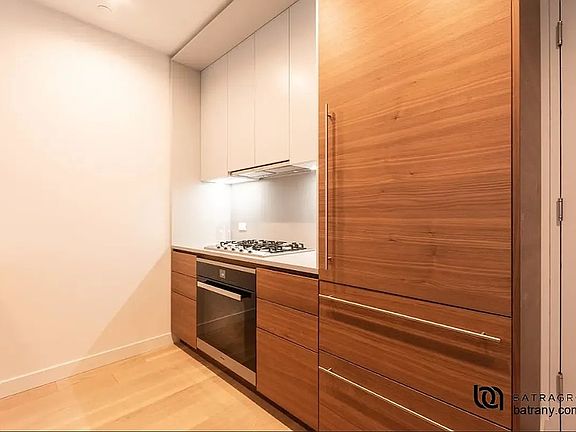 3rd image of 21-21 31st St #2H