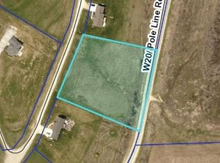 Iawinn Rd, Decorah, IA 52101