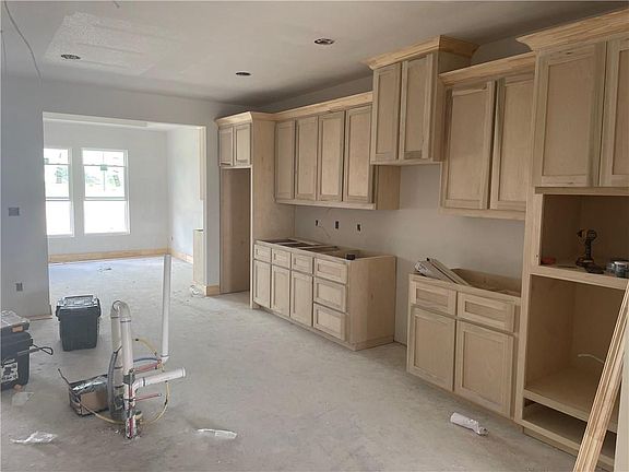 4th image of 4113 Karo Dr