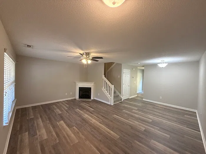 2 bed, 2.5 bath, $1,650 — Photo 2