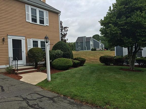 2nd image of 8 Whittier Meadows Dr